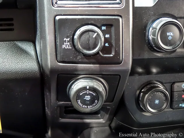 Used 2020 White Ford XLT image 19
