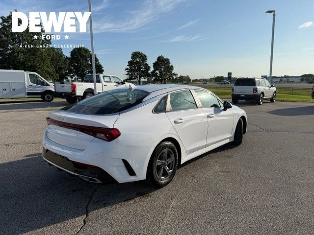 Used 2022 Glacial White Pearl Kia LXS image 12