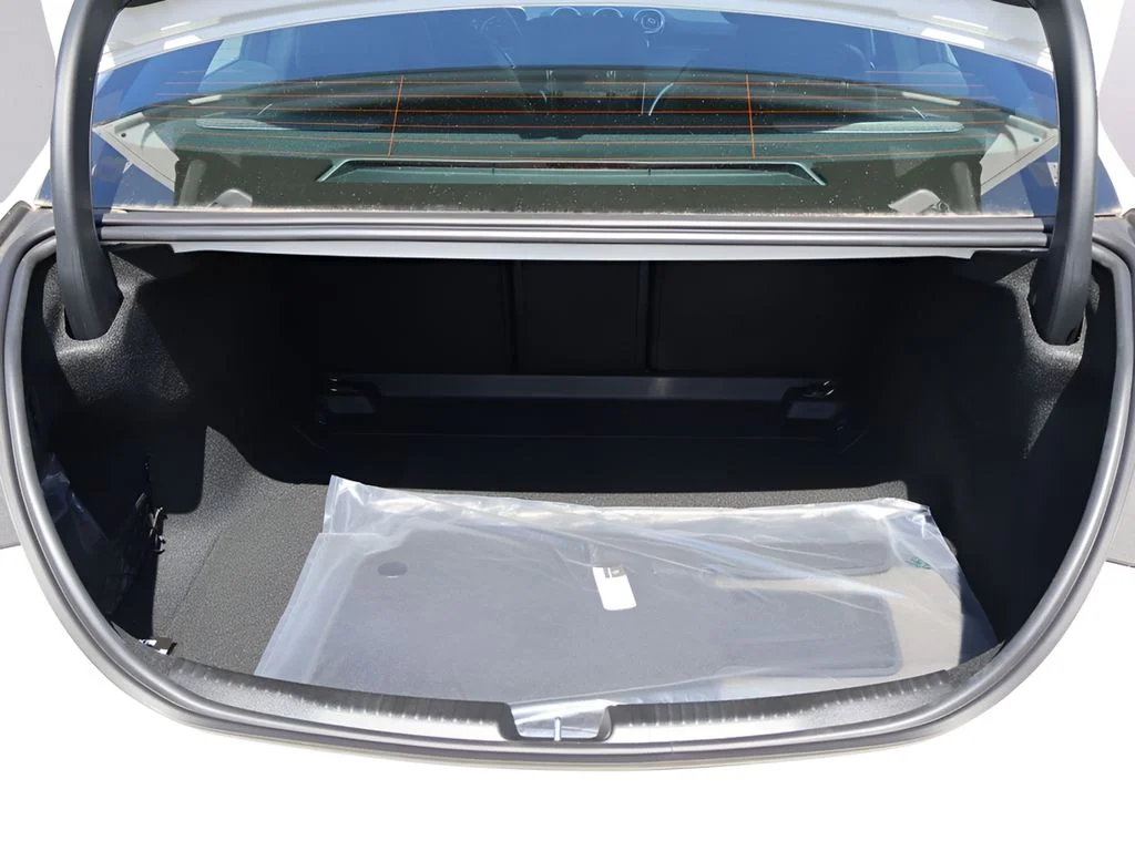 New 2026 Polar White Mercedes-Benz C 300 image 15