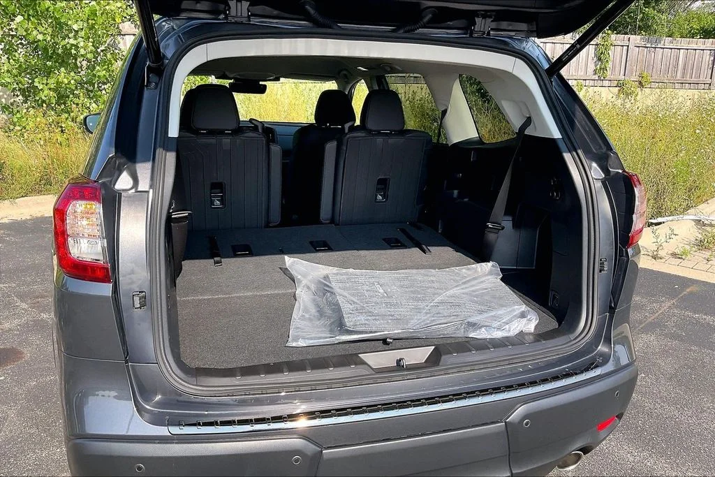 Used 2026 Gray Subaru Premium image 27