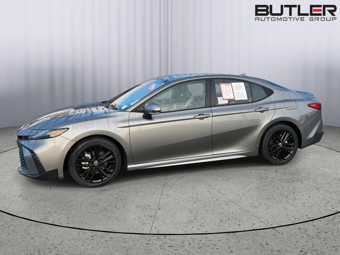 Certified Used 2025 Heavy Metal Toyota SE image 3