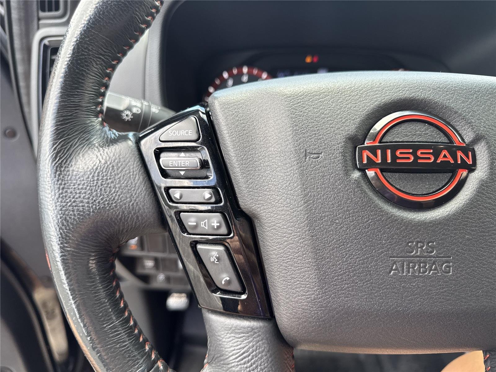 Used 2022 Super Black Nissan PRO-X image 21