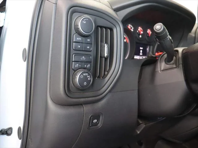 2025 Chevrolet Silverado 1500 Custom Trail Boss - Photo 9