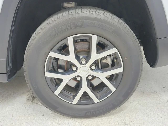 Used 2023 White Jeep Limited image 20