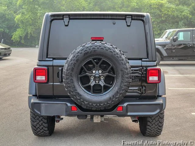 Certified Used 2024 Black Jeep Sport image 5