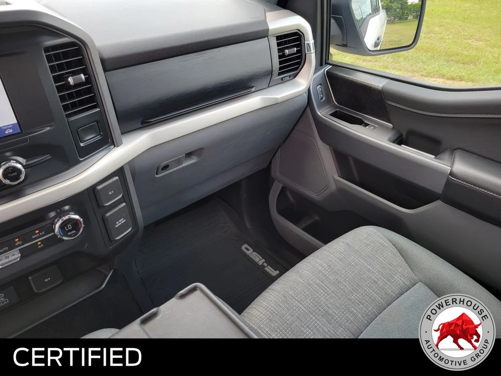 Used 2021 White Ford XLT image 19