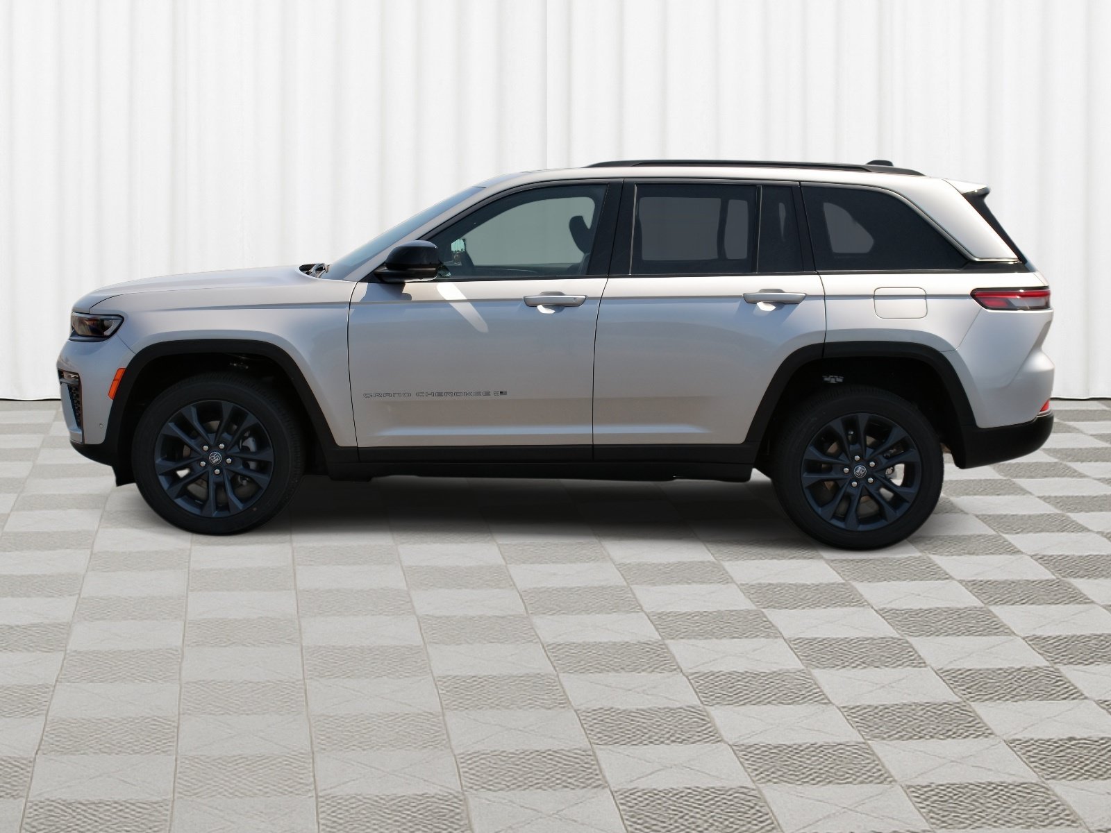 New 2026 Silver Zynith Jeep 85th Anniversary Edition image 34
