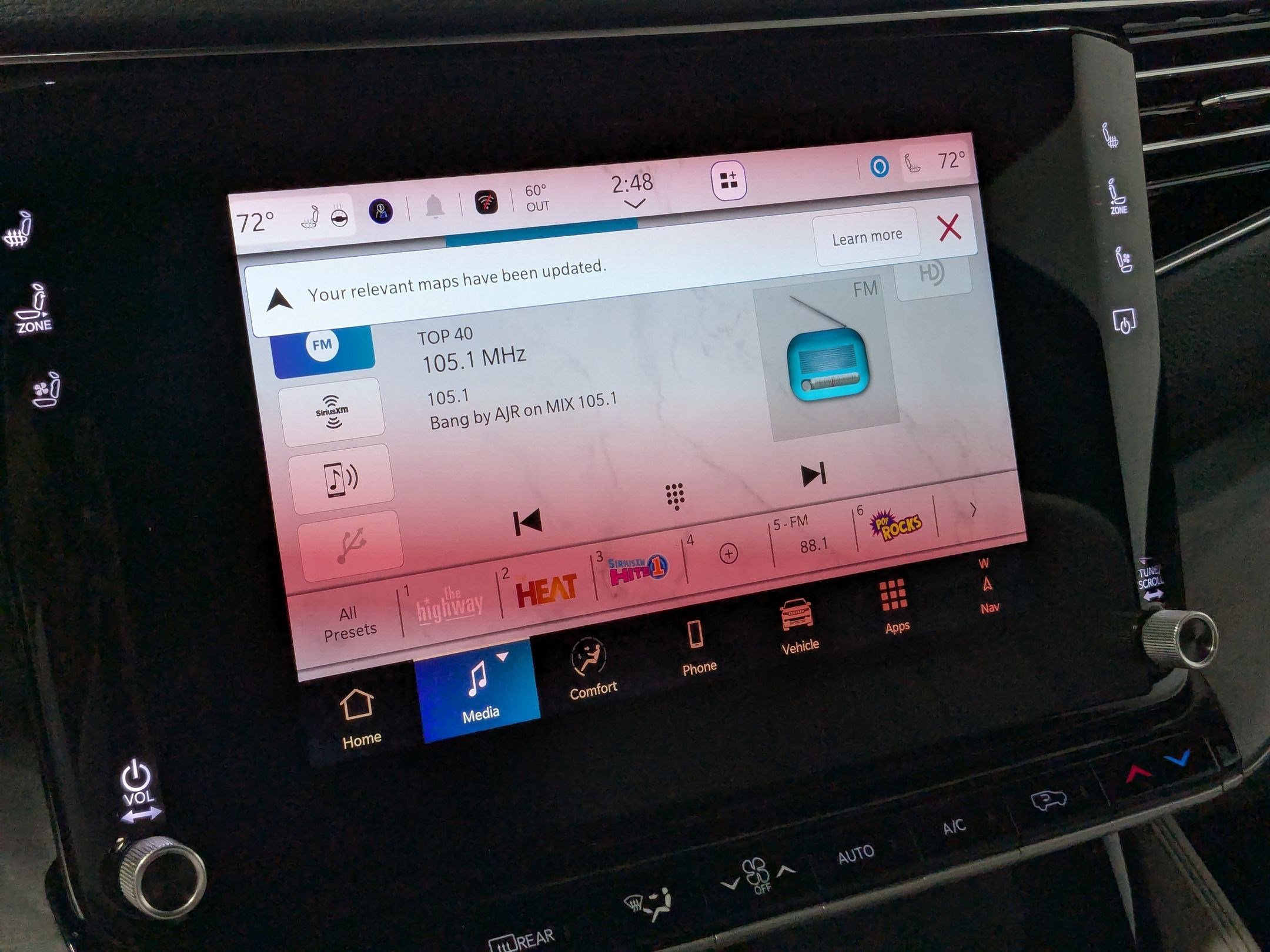 2025 Jeep Wagoneer L Series II - Photo 12