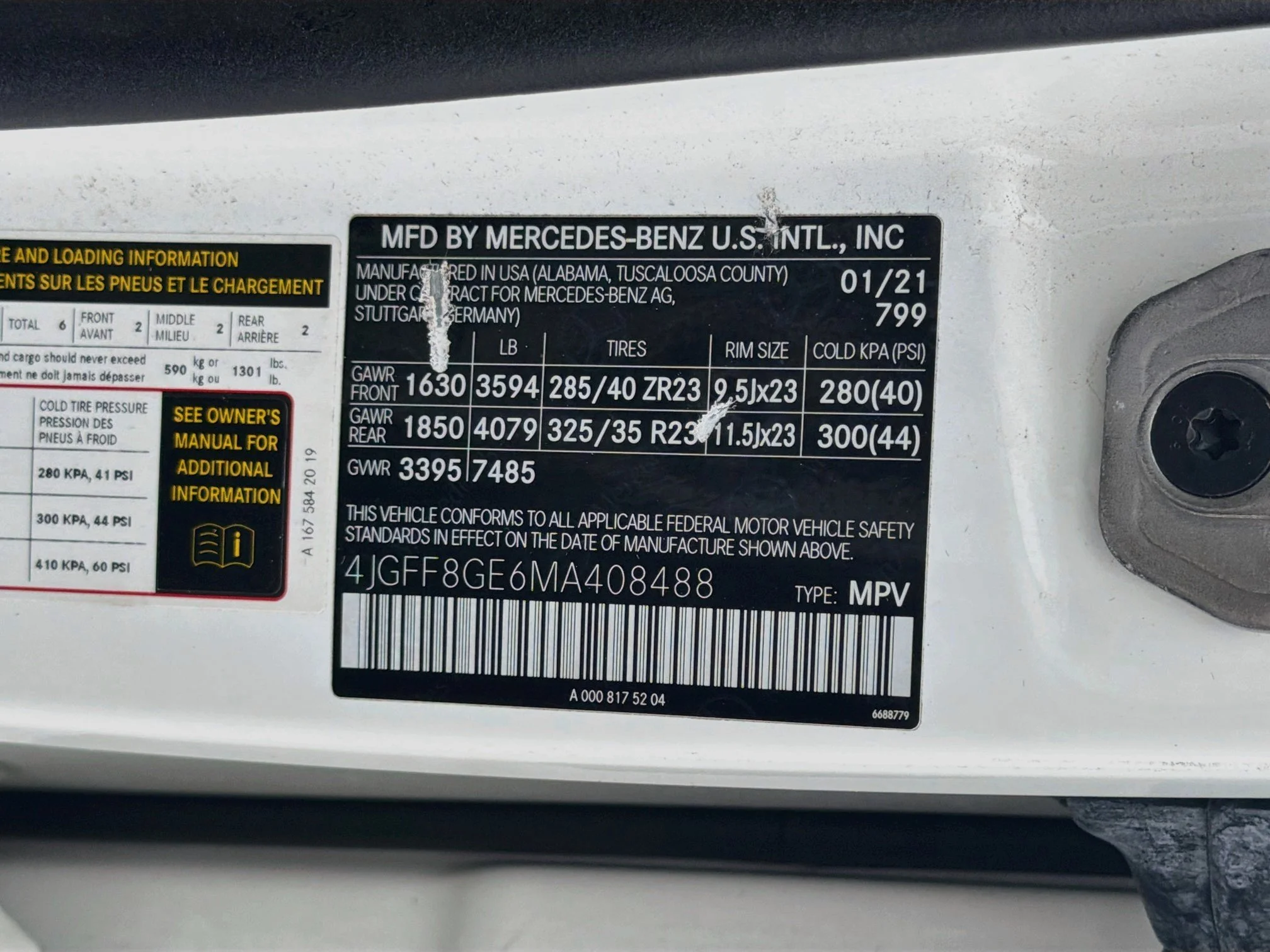 Used 2021 Diamond White Metallic Mercedes-Benz GLS 580 image 47