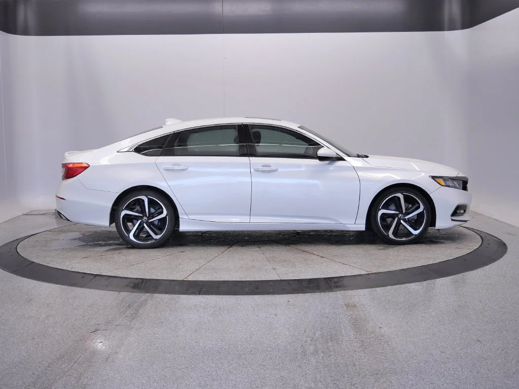 Used 2018 White Honda Sport 2.0T image 7