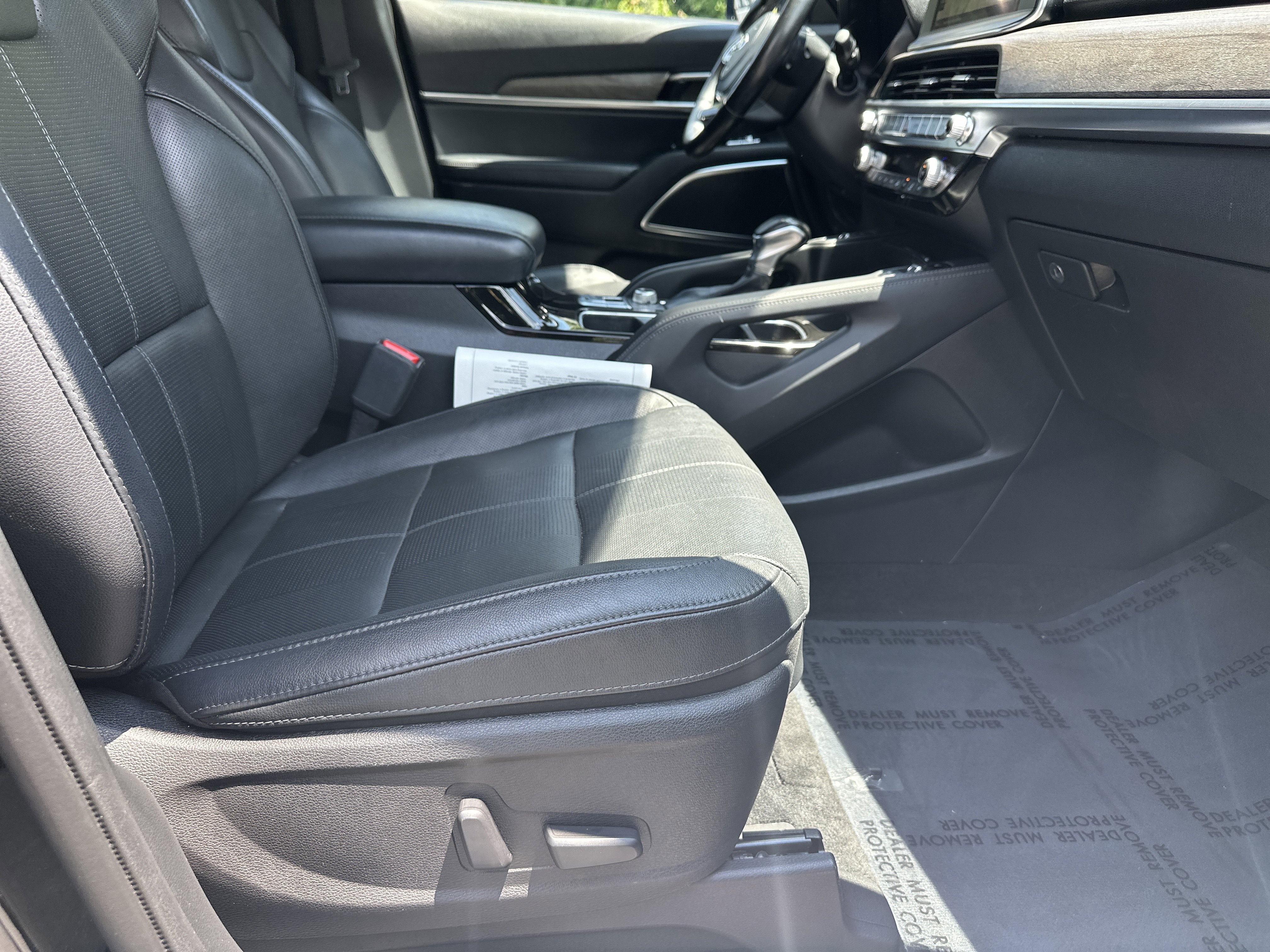 Certified Used 2020 Ebony Black Kia SX image 15