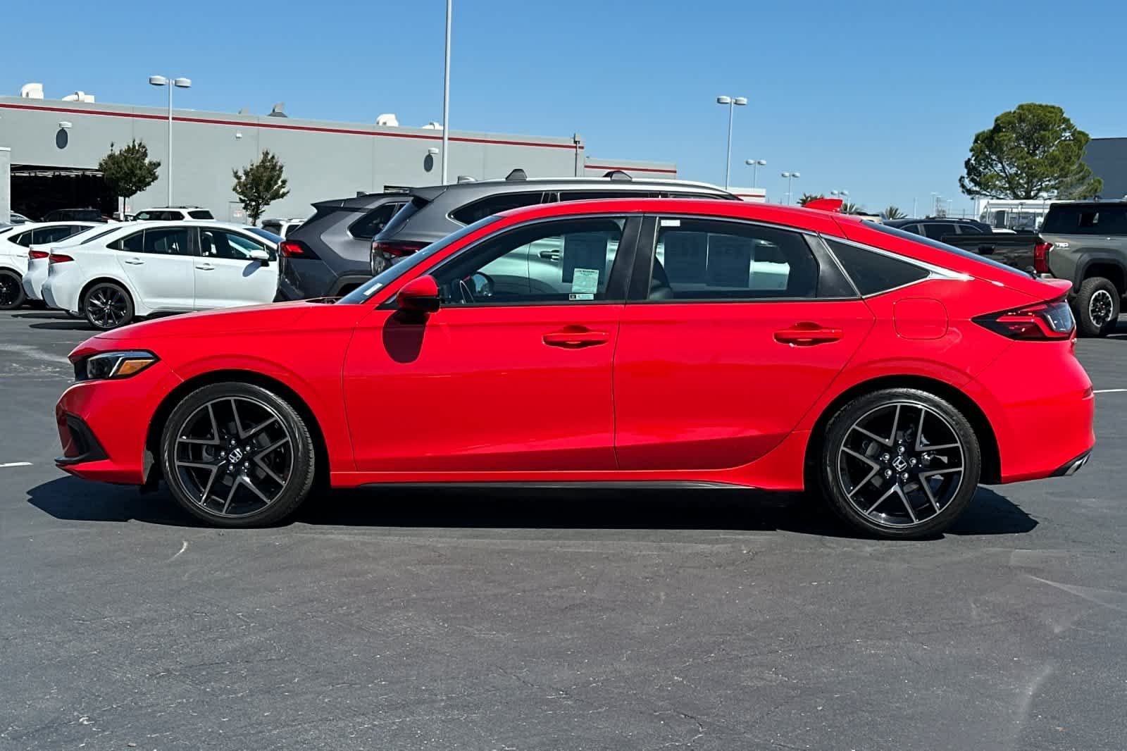 Used 2022 Rallye Red Honda Sport Touring image 9