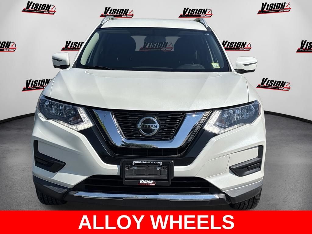 Used 2018 Nissan Rogue SV with VIN KNMAT2MV6JP588170 for sale in Canandaigua, NY