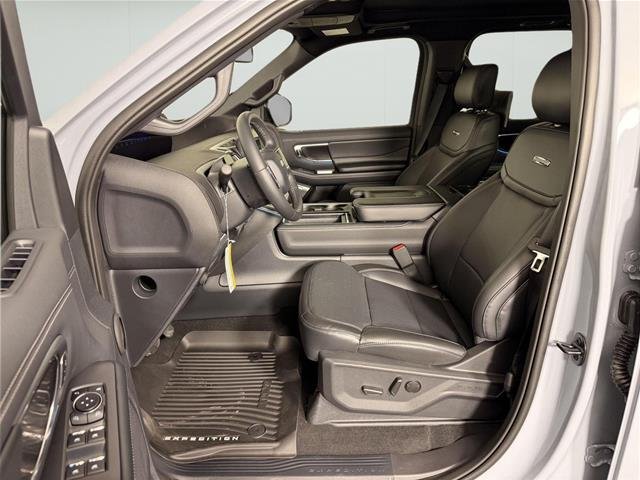 New 2026 Glacier Gray Metallic Tri-Coat Ford Platinum® image 57
