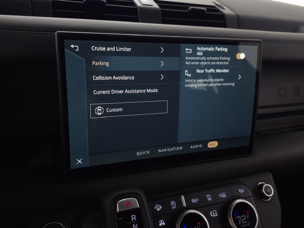 Certified Used 2025 Black Land Rover X-Dynamic SE image 29