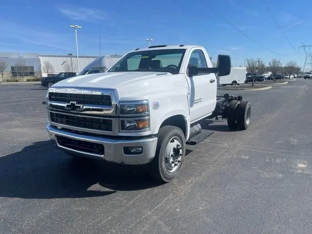 New 2024 Summit White Chevrolet Work Truck image 3
