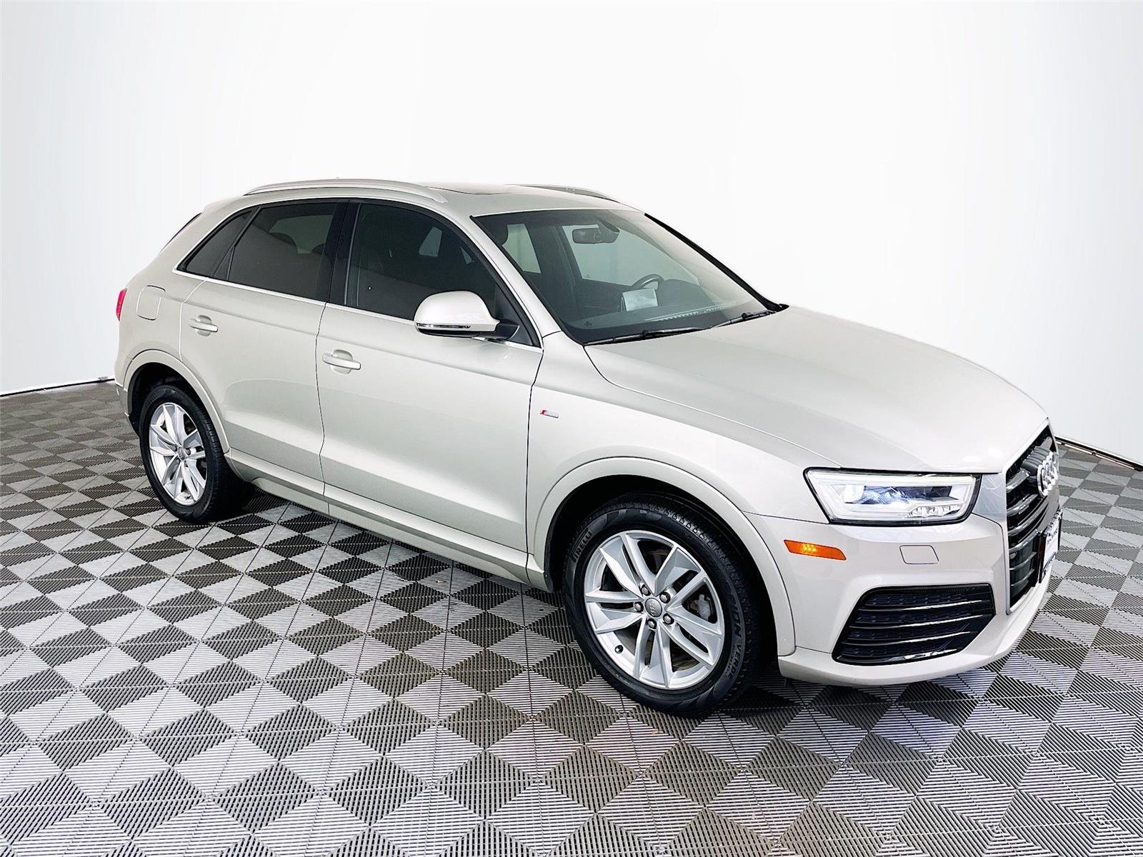 2018 Audi Q3 2.0T Premium Plus quattro's photo