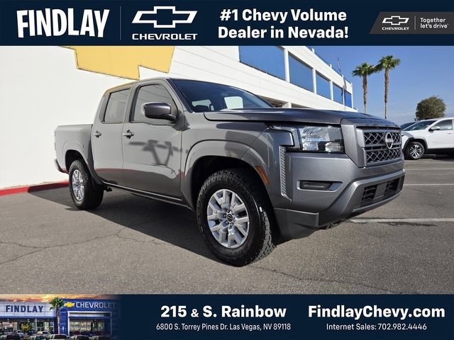 Used 2022 Gray Nissan Crew Cab SV 4x4 image 1