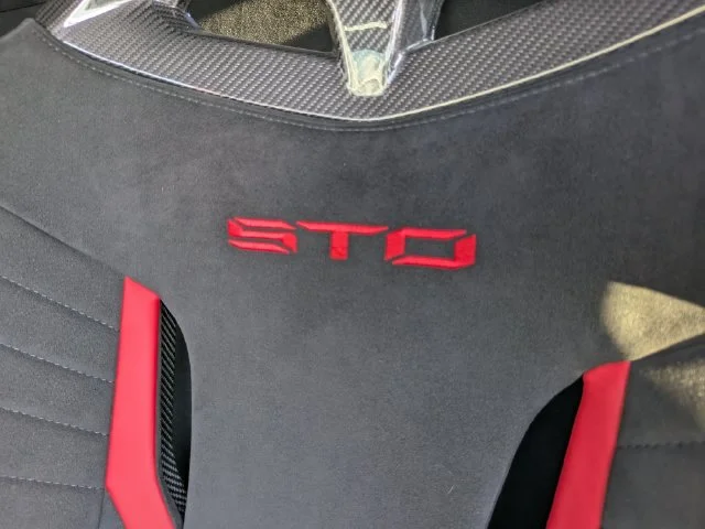 Used 2023 Black Lamborghini Base image 18
