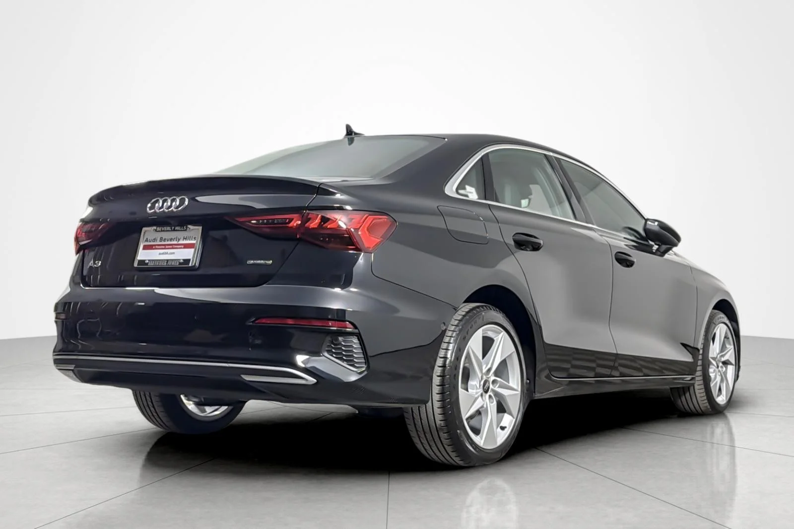 Used 2023 Mythos Black Metallic Audi Premium Plus 40 TFSI quattro image 5