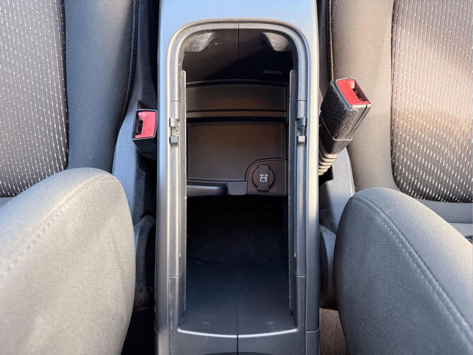 Used 2020 Destroyer Gray Clearcoat Dodge SE Value image 17