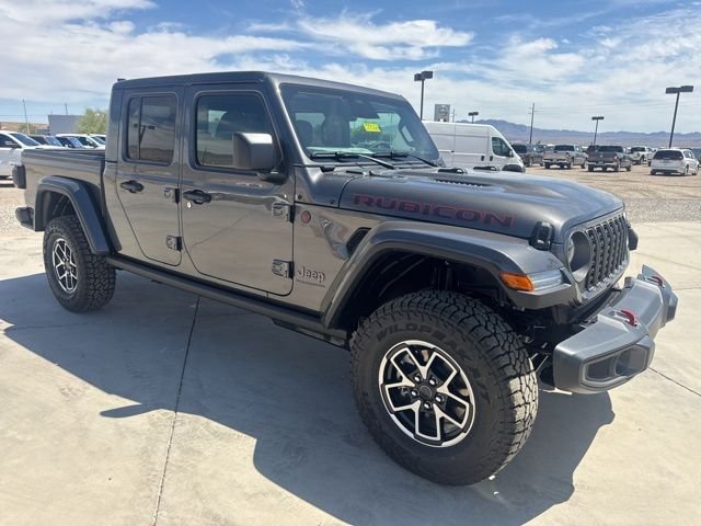 New 2026 Granite Crystal Metallic Clear-Coat Exterior Paint Jeep Rubicon image 5