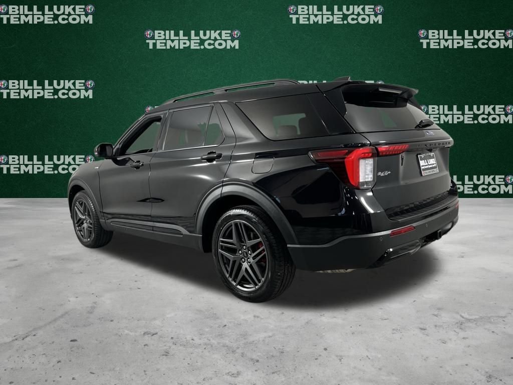 2025 Ford Explorer ST-Line photo 3
