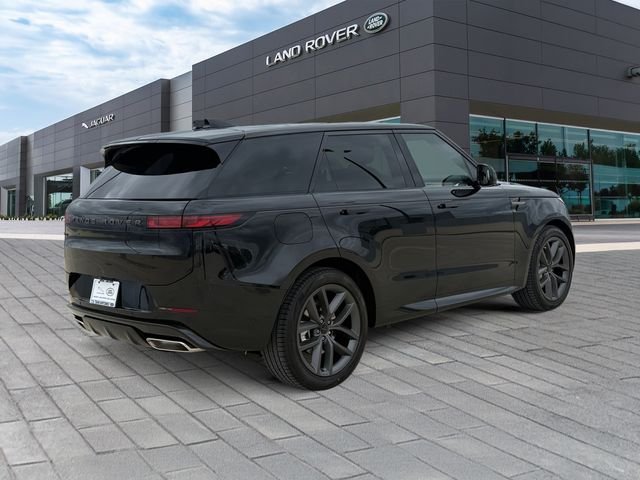 New 2026 Santorini Black Land Rover Dynamic SE image 5