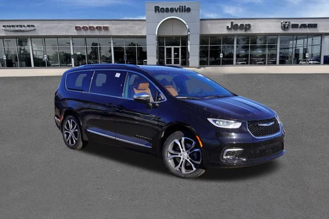 2026 Chrysler Pacifica Pinnacle AWD's photo