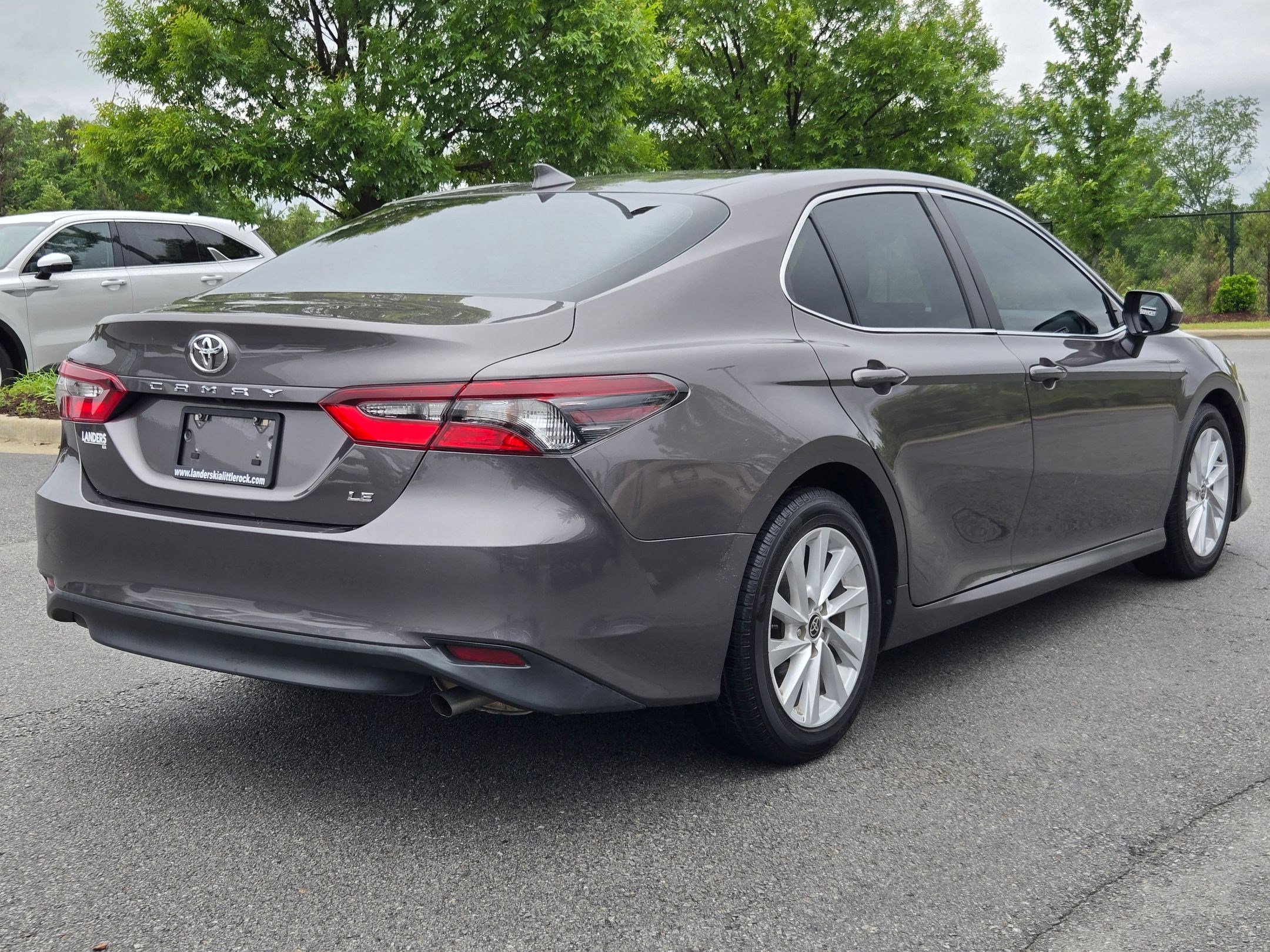 Used 2022 PREDAWN GRAY MI Toyota LE image 7