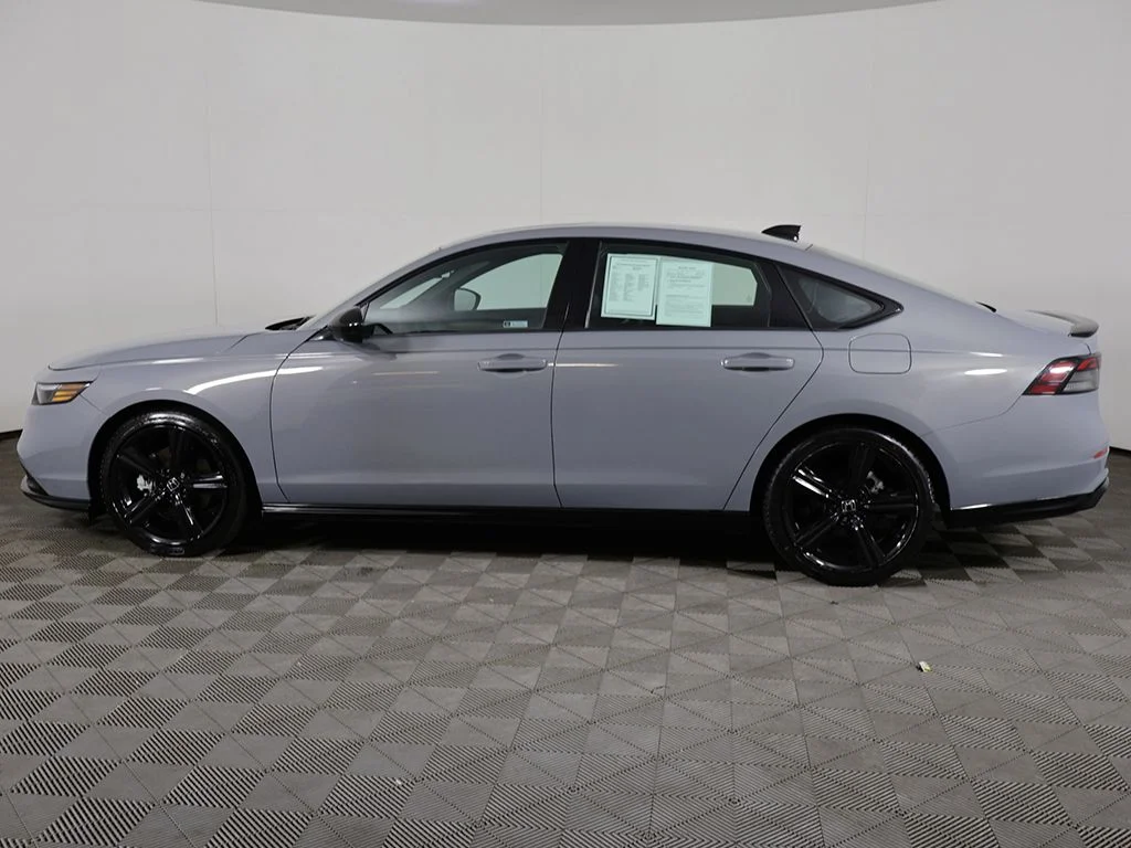 Used 2023 Urban Gray Pearl Honda Sport-L image 17