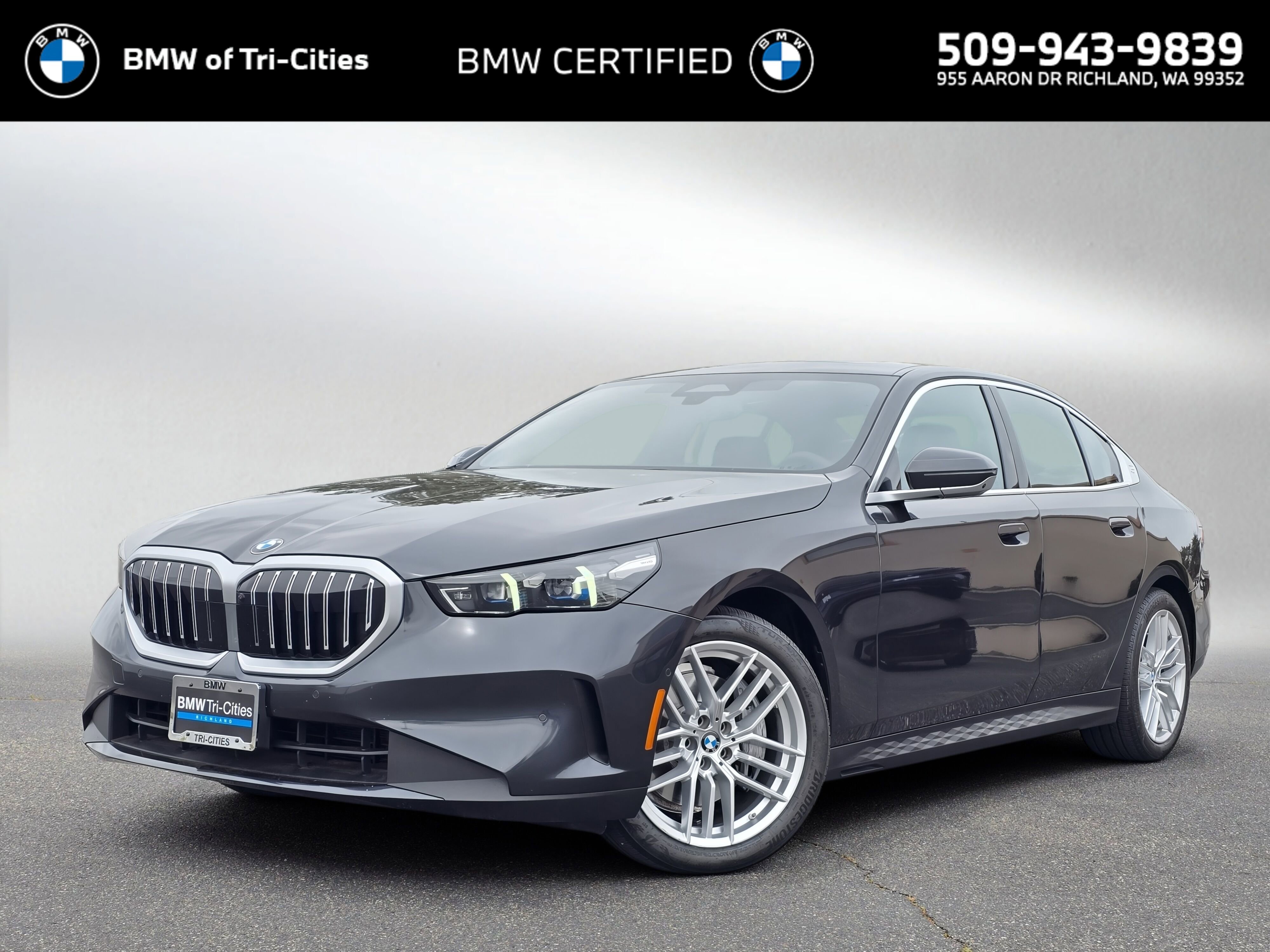 2025 BMW 5 Series 540i xDrive Sedan's photo