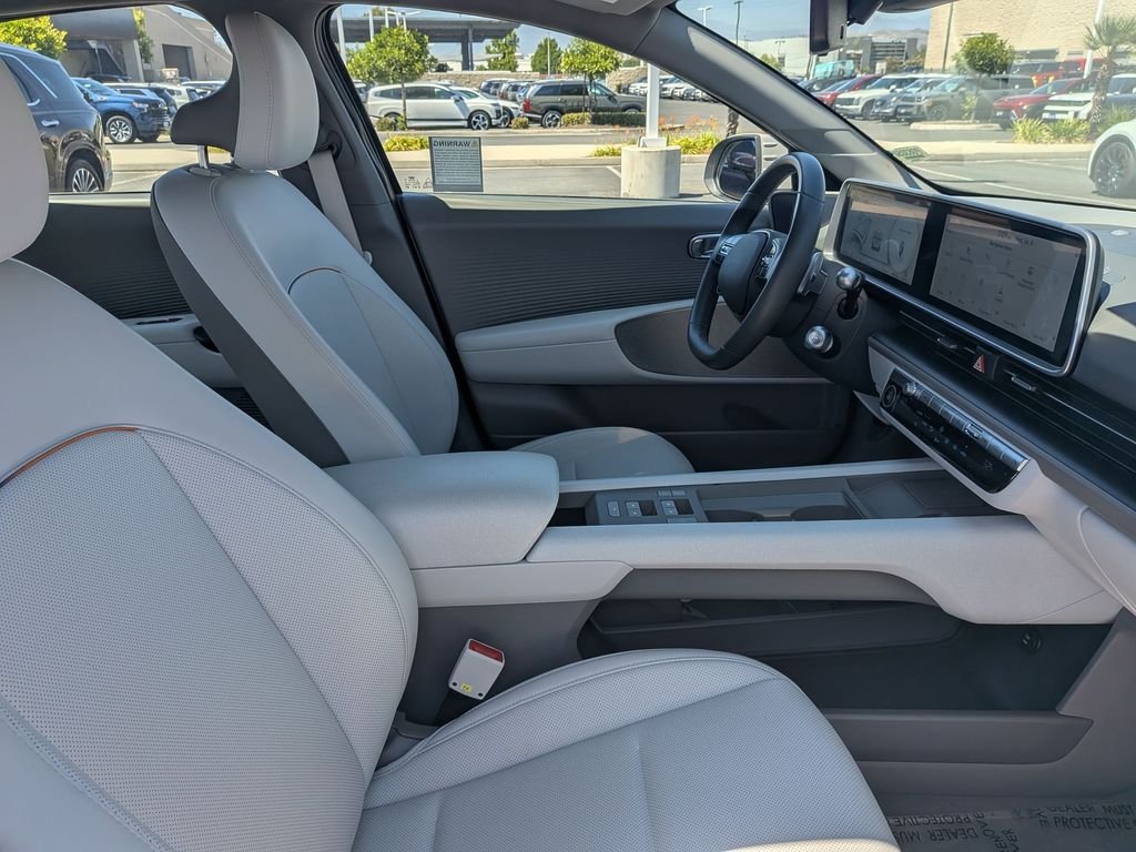 2025 Hyundai IONIQ 6 SEL - Photo 31