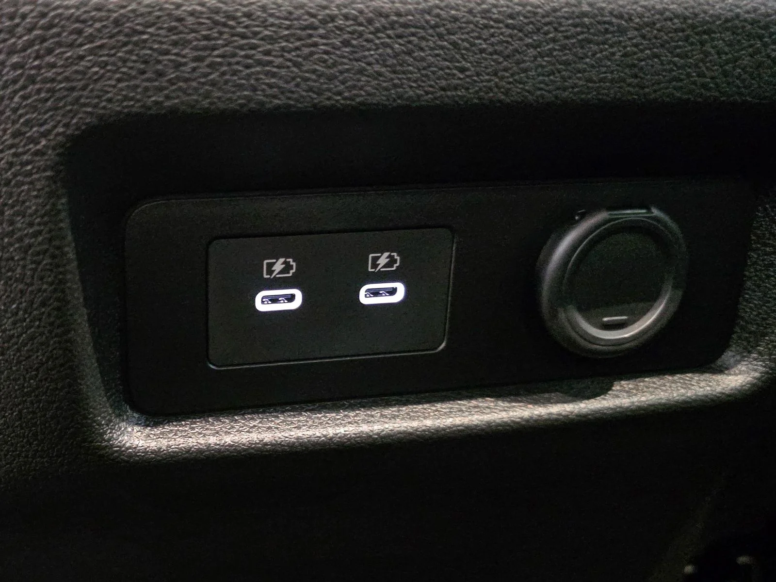 2026 Nissan Armada PRO-4X - Photo 25