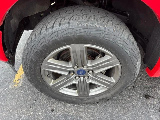 Used 2020 Red Ford XLT image 11