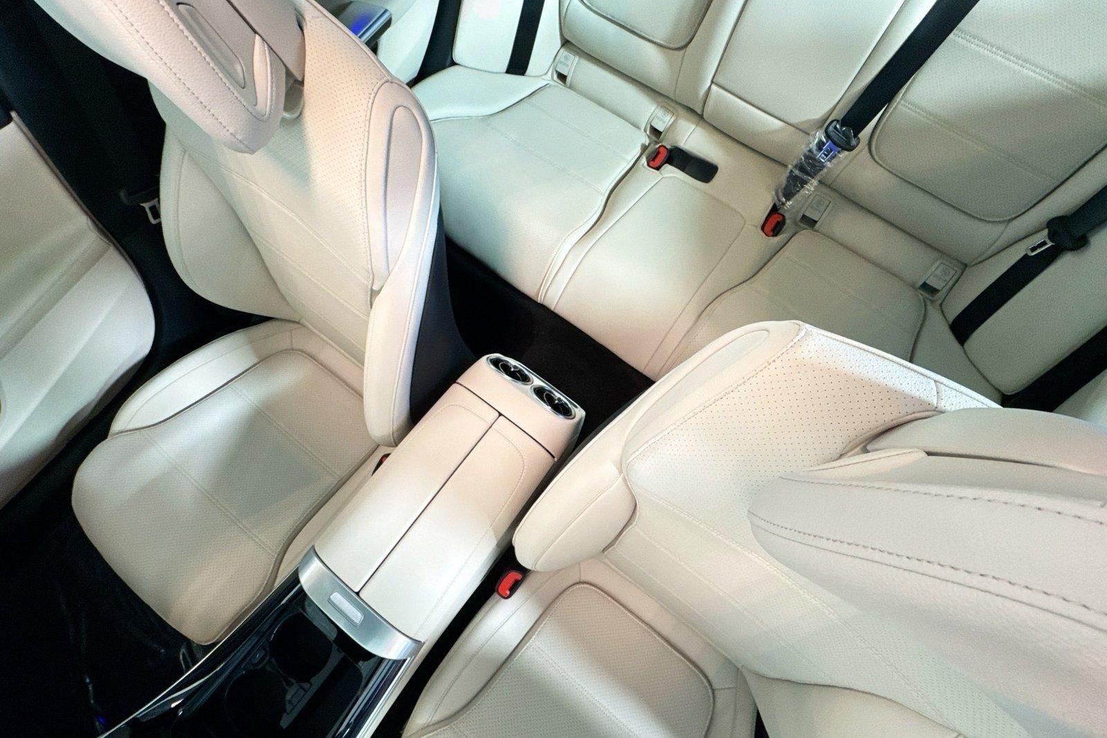 New 2026 Polar White Mercedes-Benz C 300 image 19