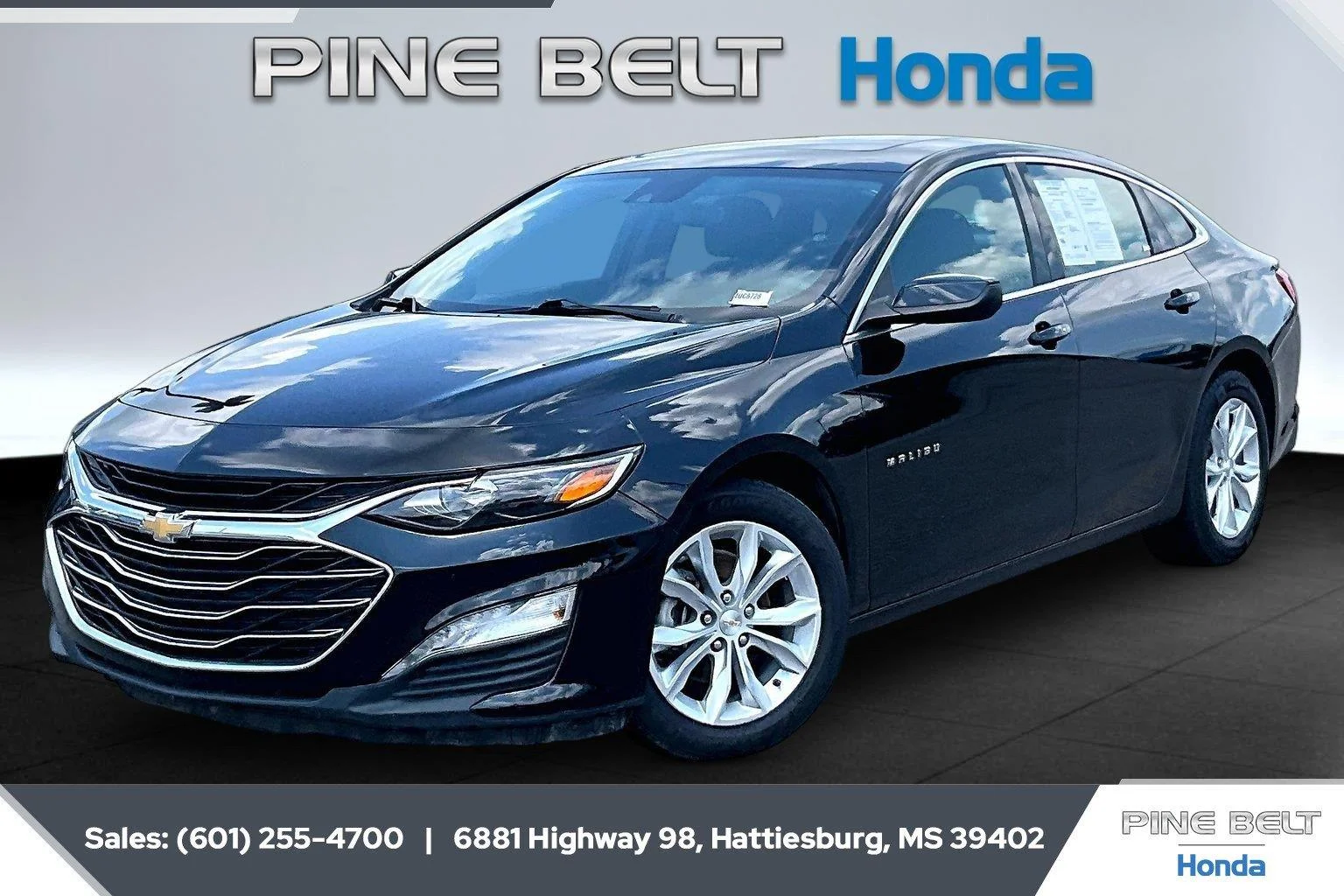 Used 2024 Mosaic Black Metallic Chevrolet LT image 10