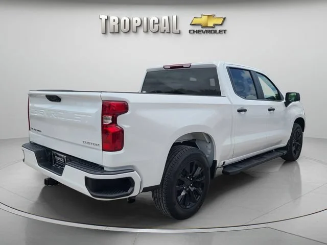 Used 2025 Summit White Chevrolet Custom image 5