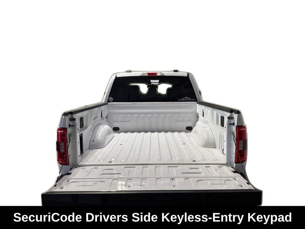 Used 2023 White Ford XLT image 13