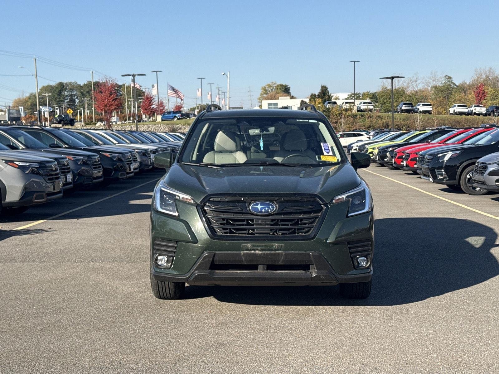 Used 2024 Cascade Green Silica Subaru Premium image 4