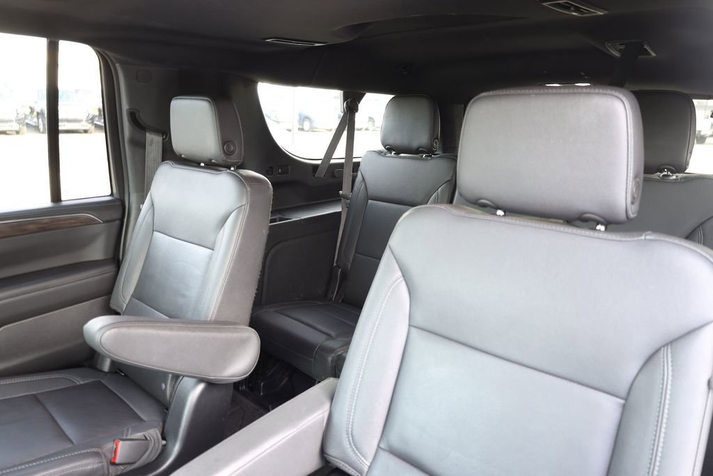Used 2022 Satin Chevrolet Z71 image 21