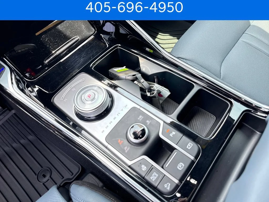 Pre-Owned 2025 Kia Sorento Hybrid SX Prestige