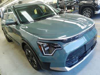 Used 2023 Kia Niro Wave with VIN KNDCT3L12P5048347 for sale in Waterville, ME