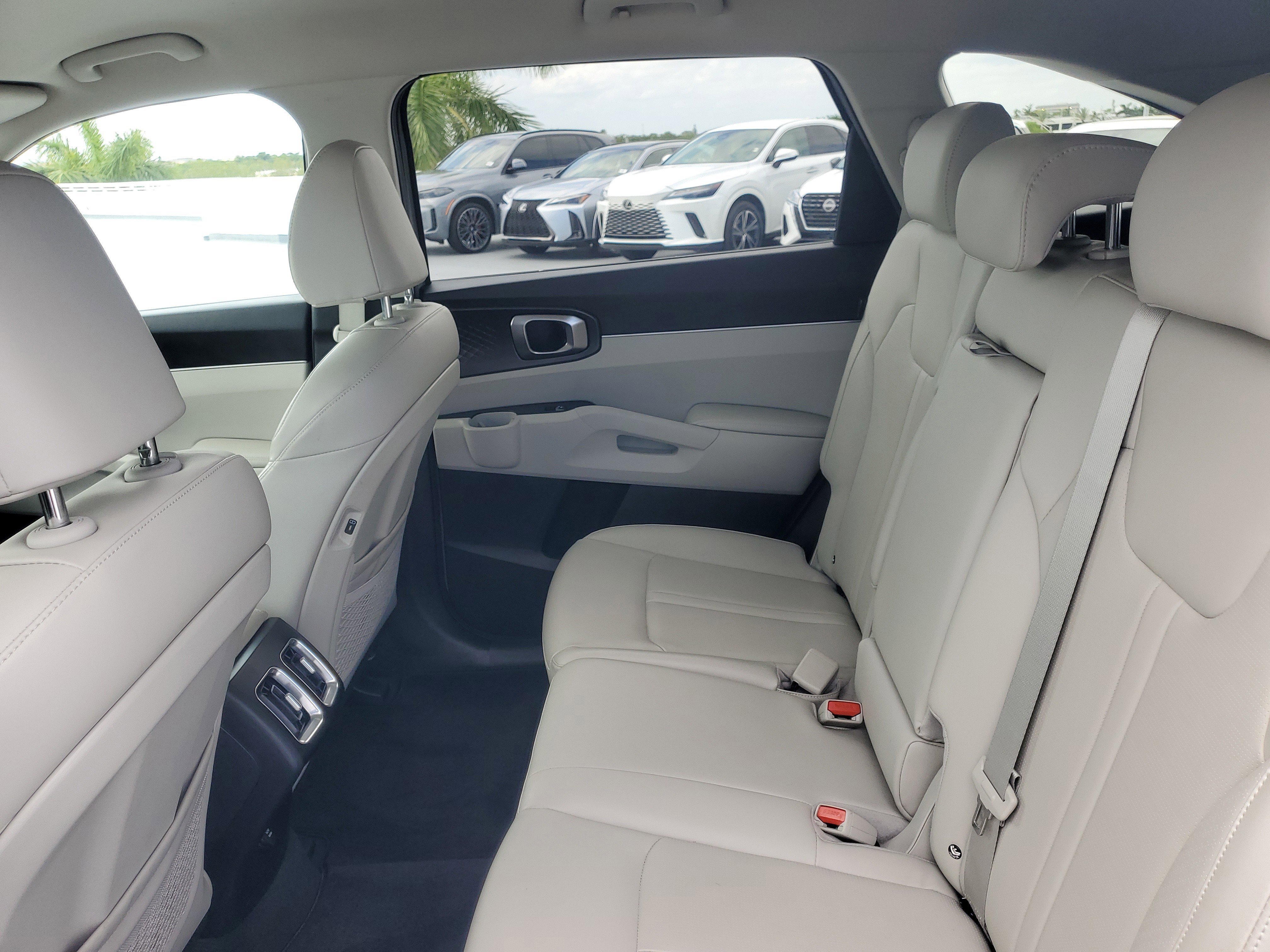 Used 2025 Wolf Gray Kia S image 10