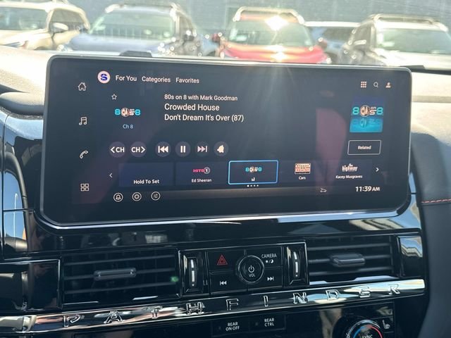 New 2026 Boulder Gray Pearl / Super Black Two-tone Nissan Rock Creek® image 31