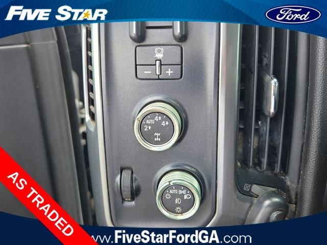 Used 2016 Pearl Chevrolet LT image 25