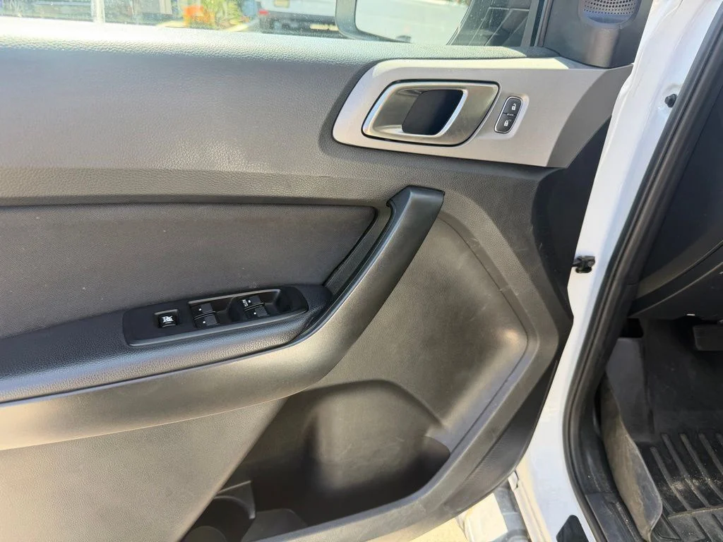 Used 2023 White Ford XLT image 18