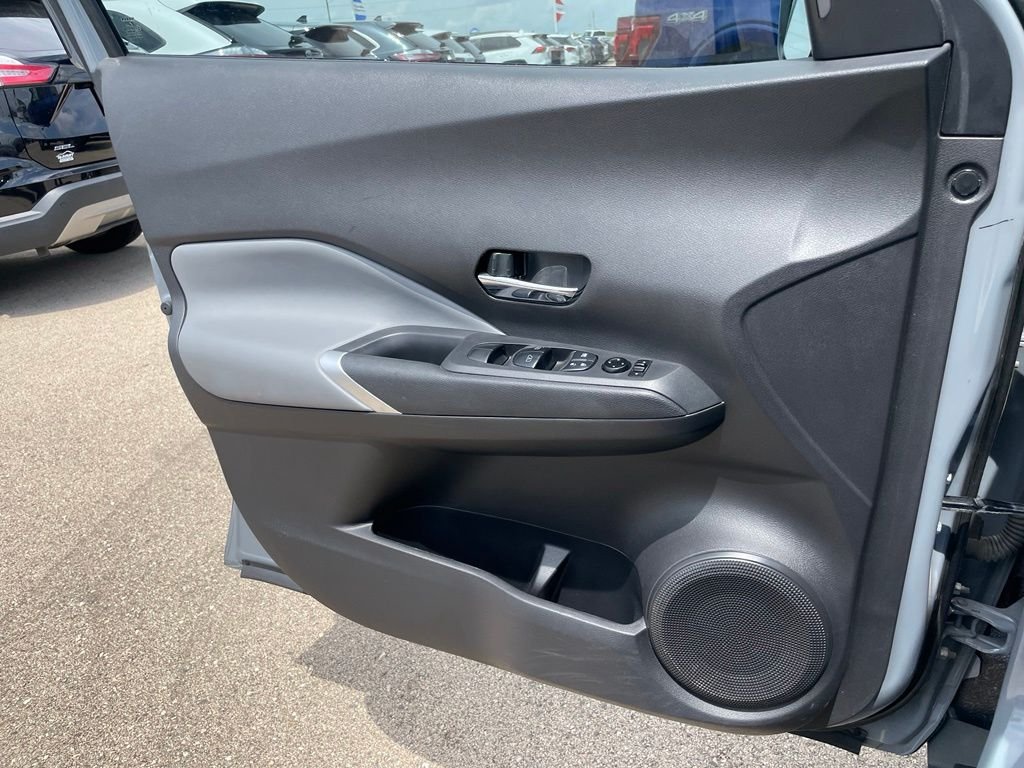 Used 2024 Gray Nissan SR image 42