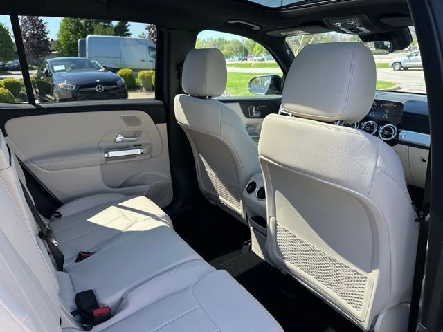 New 2026 Night Black Mercedes-Benz GLB 250 image 65