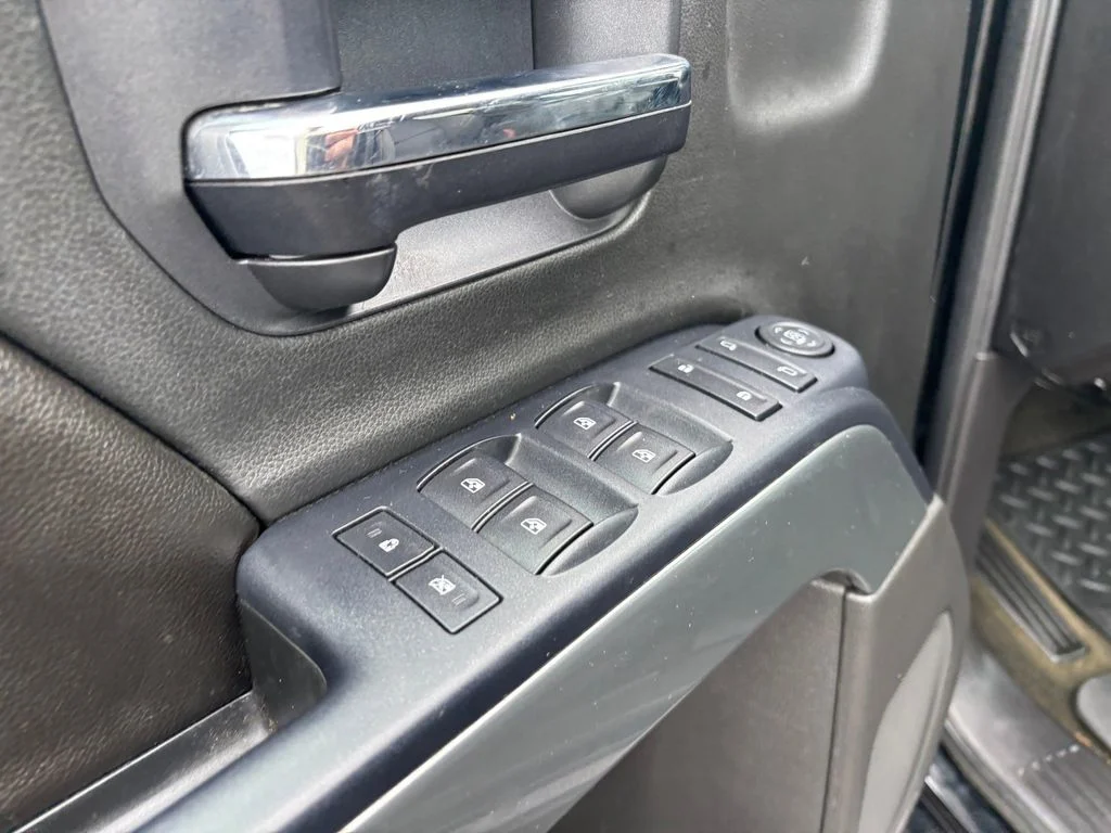 Used 2016 Black Chevrolet LT image 21